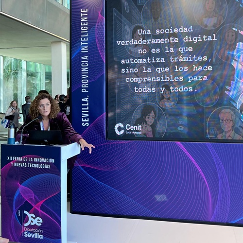alt="Alicia Romero presentando DiloClaro en Inproinnova 2025"